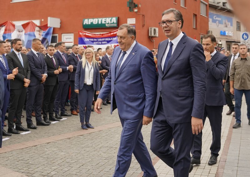 Paralelni svemir: Vučiću 'Oluja' etničko čišćenje, Dodiku udruženi zločinački pothvat