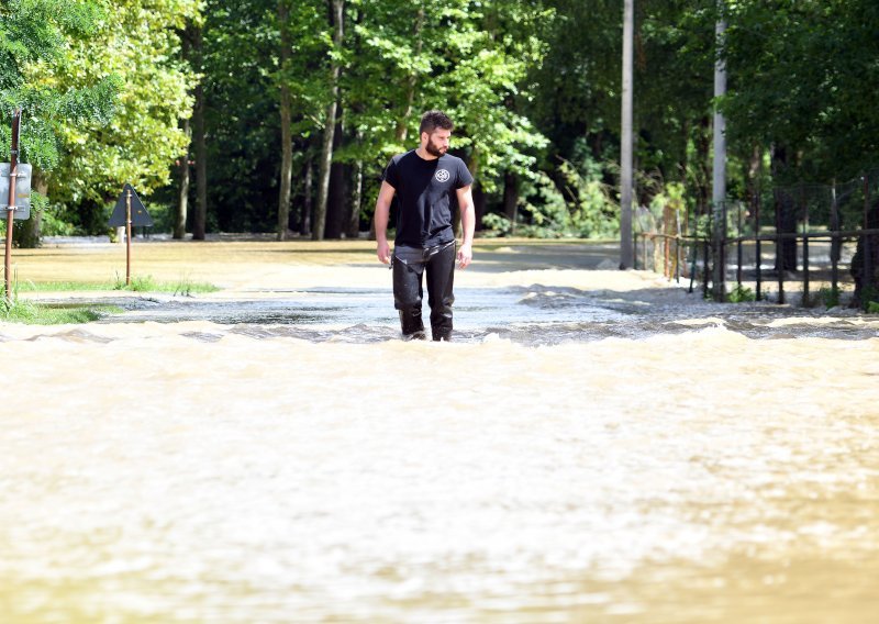 Šoderica kritično, vikendice pod vodom: 'Jezero u pola sata raste do 15 centimetara'