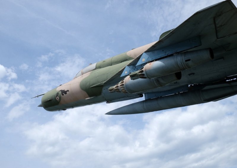 Hrvatski MiG-21 kod Bjelovara presreo nepoznati zrakoplov