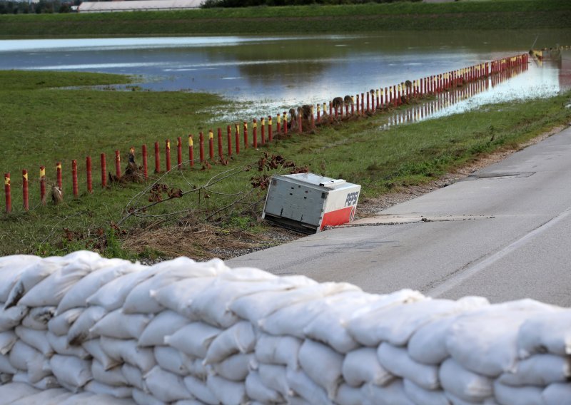 Prometnice preko oteretnog kanala Sava - Odra puštene u promet, busevi opet voze