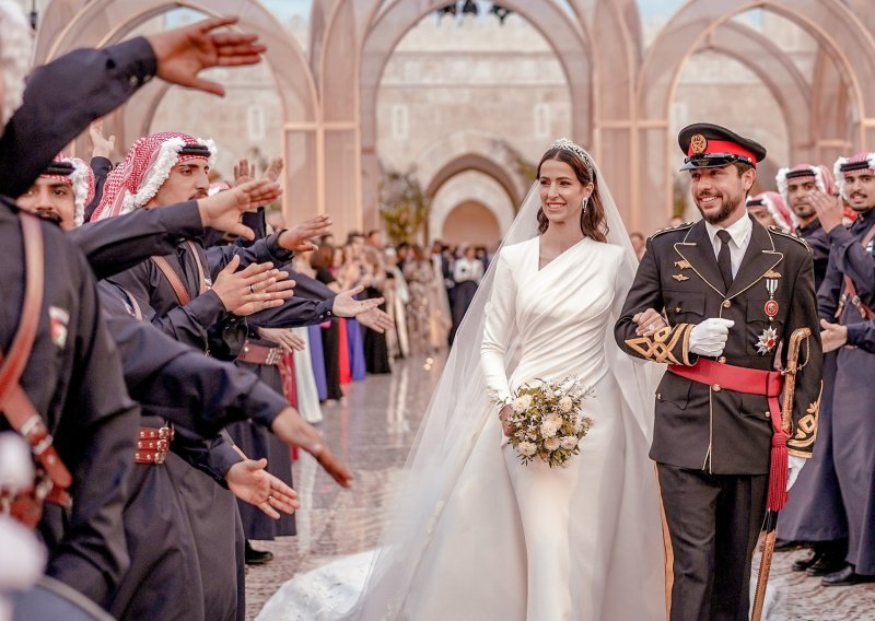 Lijepa princeza Rajwa i princ Hussein iznenadili sve svojim dolaskom