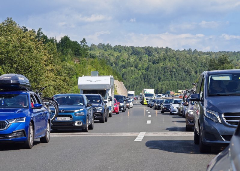 Prometna nesreća na A1 između Karlovca i Jastrebarskog