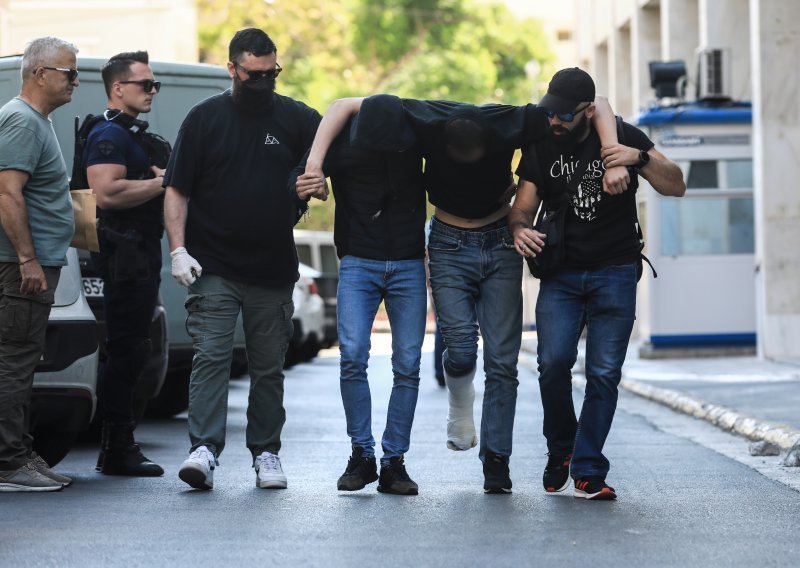 Uhićeni iz grčkog pritvora: Sedam naših leži u ćeliji izbodeno