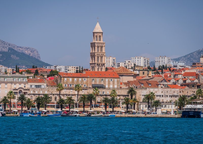Policija istražuje masovnu tučnjavu u središtu Splita