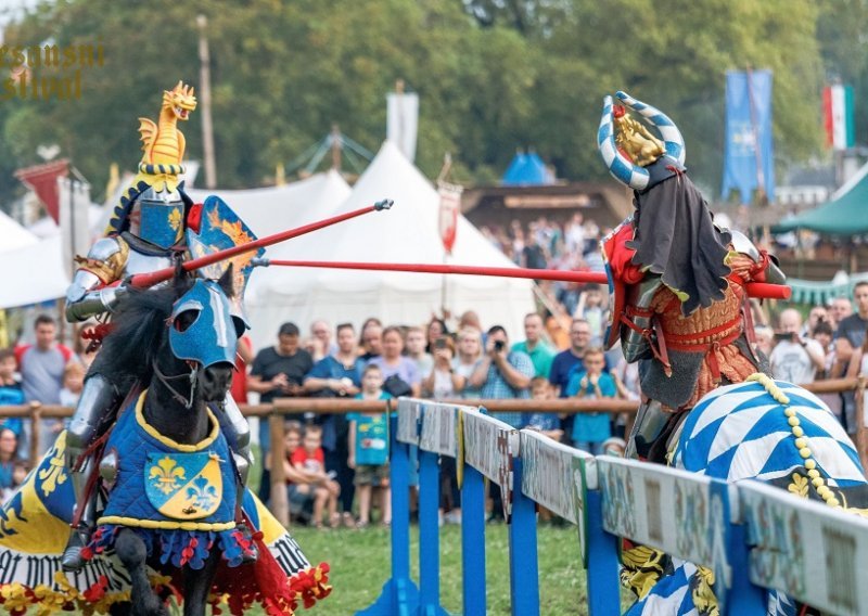 Pan vlak vas vozi na Renesansni festival - doživite čaroliju festivala i pivovare!