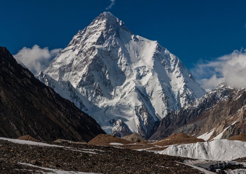 Nižu se kritike na norvešku alpinisticu: Nije pomogla šerpi radi svjetskog rekorda?