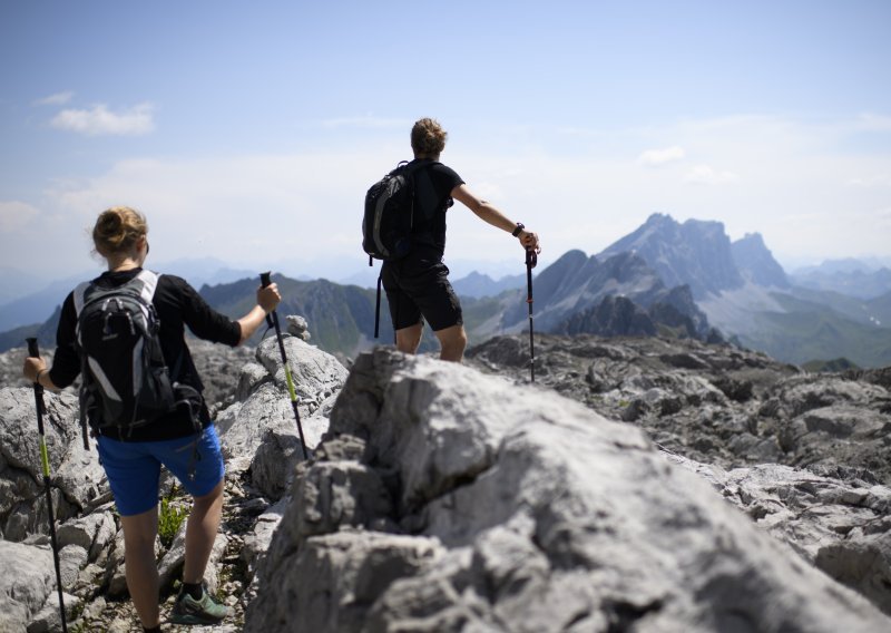 Obitelj se popela na planinu pa zvala službu spašavanja, Austrijanci im sad traže novac