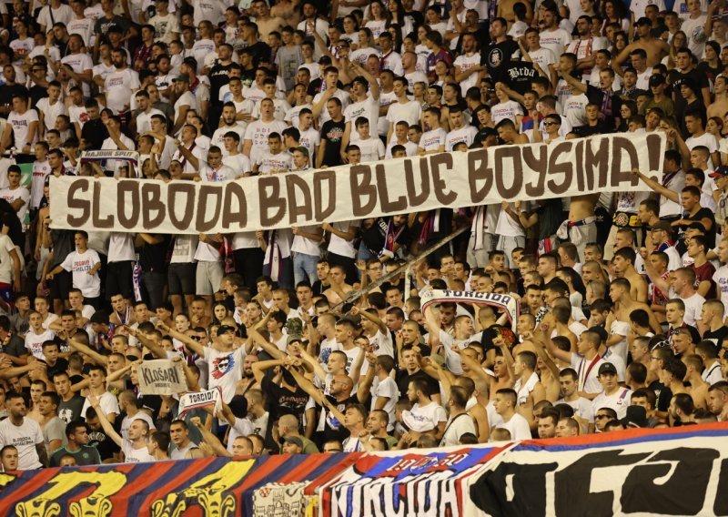 Torcida podigla poruku podrške Bad Blue Boysima, a onda je Poljud 'eksplodirao'