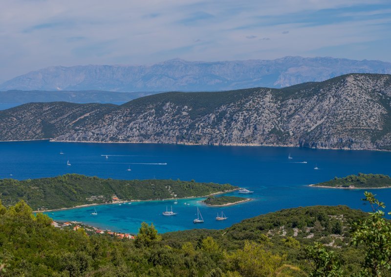 Njemački turist na jugu Hrvatske: Ovdje je sva vaša sramota na jednom mjestu!