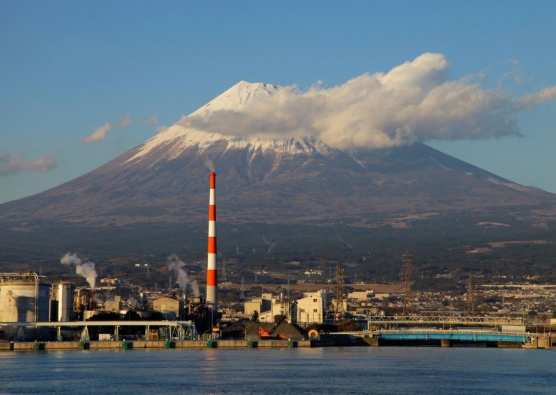 Dok zapad kaska, Japan je pred novim gospodarskim čudom. Kako im uspijeva?