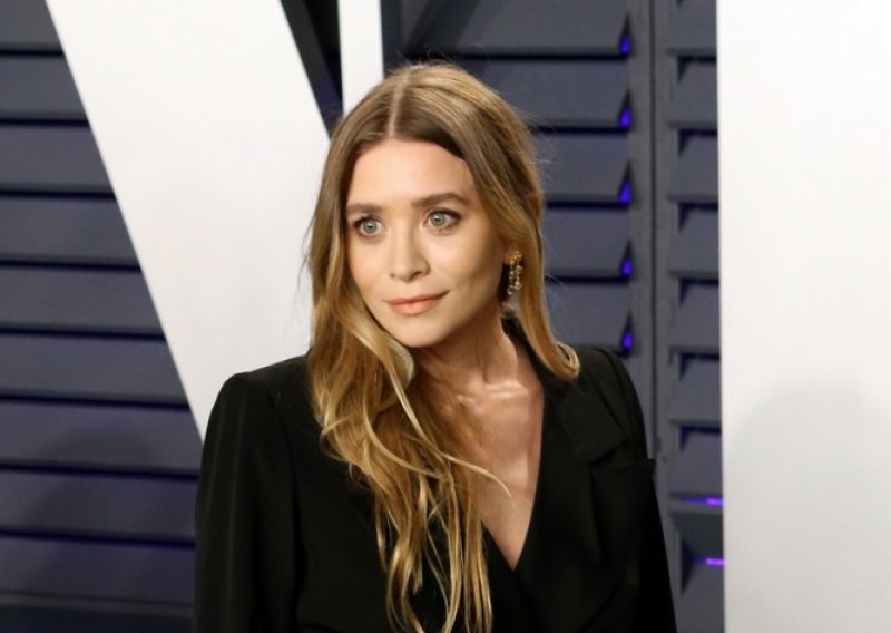 Vijest da je Ashley Olsen postala majka u tajnosti je čuvana punih mjesec dana