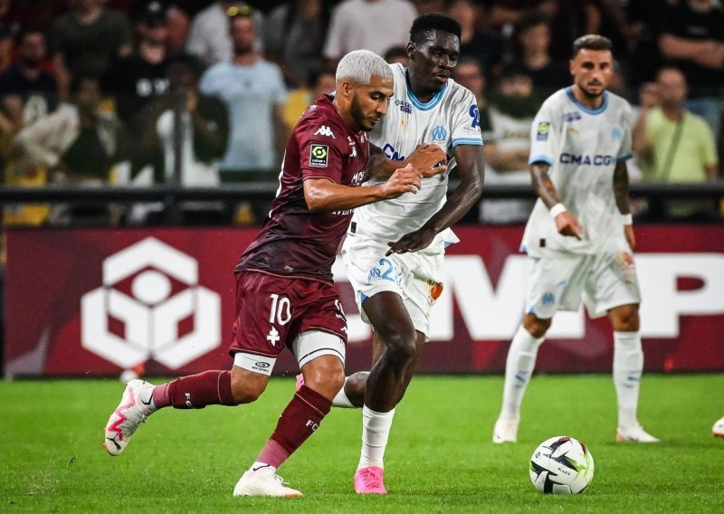 Metz gubio 1:0 i imao igrača manje, ali na kraju se Marseille veselio osvojenom bodu