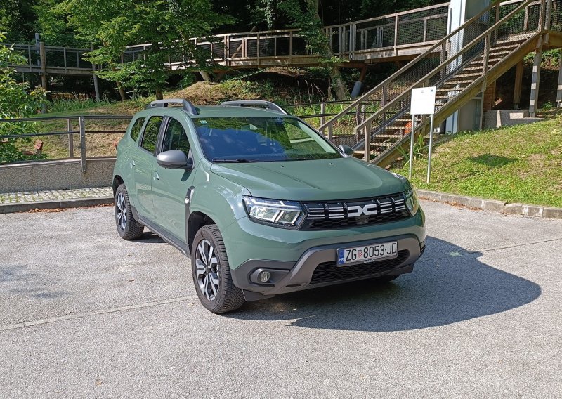 Vozili smo Daciju Duster Journey 1.5 Blue dCi 115 4x4: Vizualno efektno osvježeni sposoban terenac