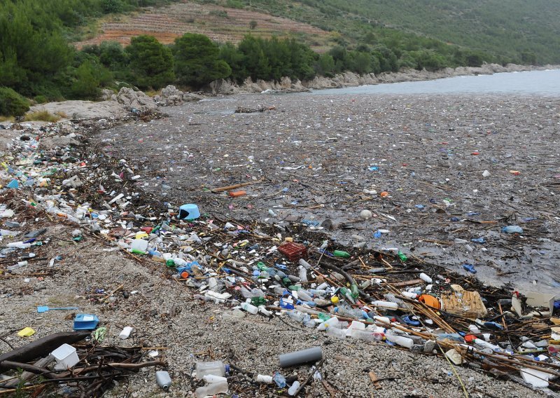 Crna Gora zatrpana smećem iz Albanije, Makedonije i Kosova