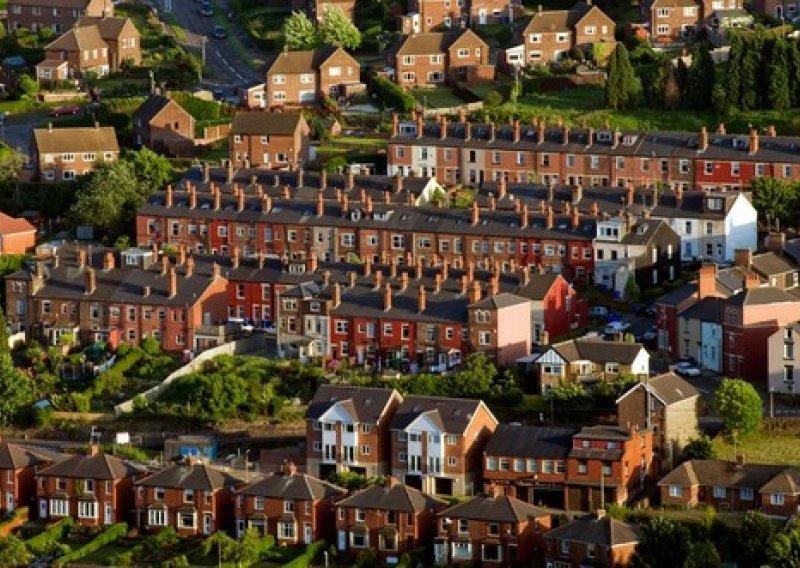 Tražene cijene kuća u Velikoj Britaniji naglo pale