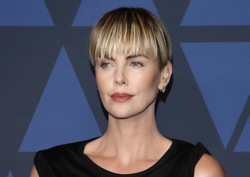 Charlize Theron odgovorila na tvrdnje da je napravila facelifting