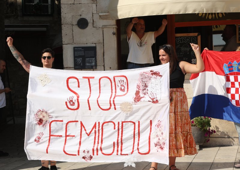 Prosvjedi u Splitu i Rijeci: Zatražene konkretne mjere protiv nasilja nad ženama
