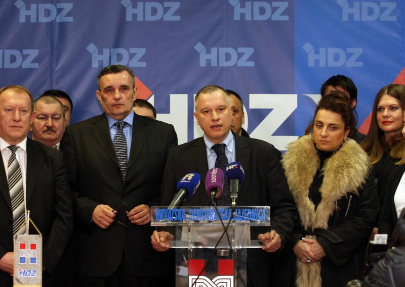 Predstavljen HDZ-ov kandidat za gradonačelnika Rijeke