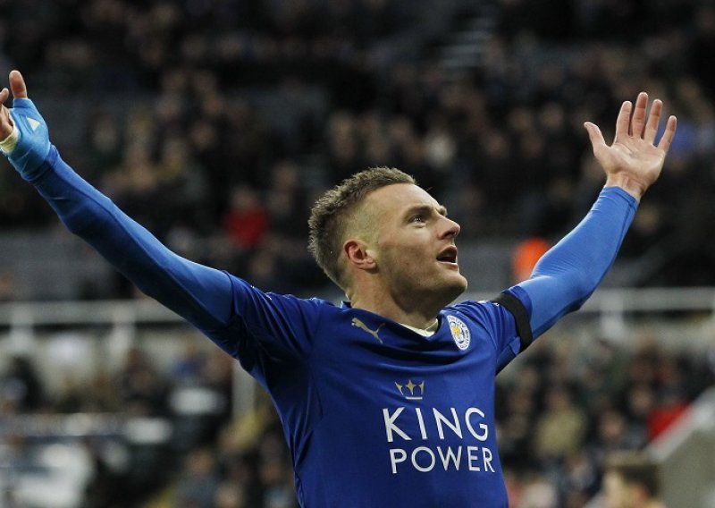 Leicester i Vardy na vrhu, Liverpool ponizio ManCity