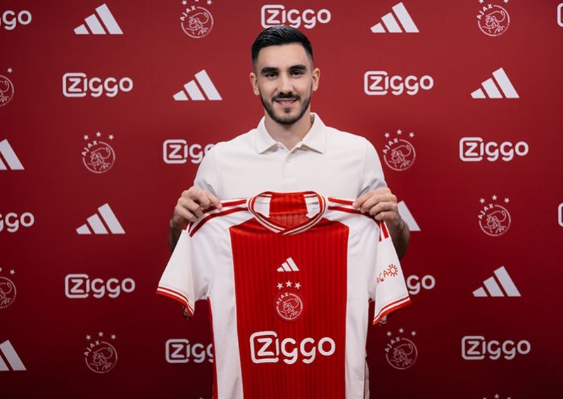 Josip Šutalo predstavljen u Ajaxu; otkriveno koliko je Dinamo zaradio ovim transferom