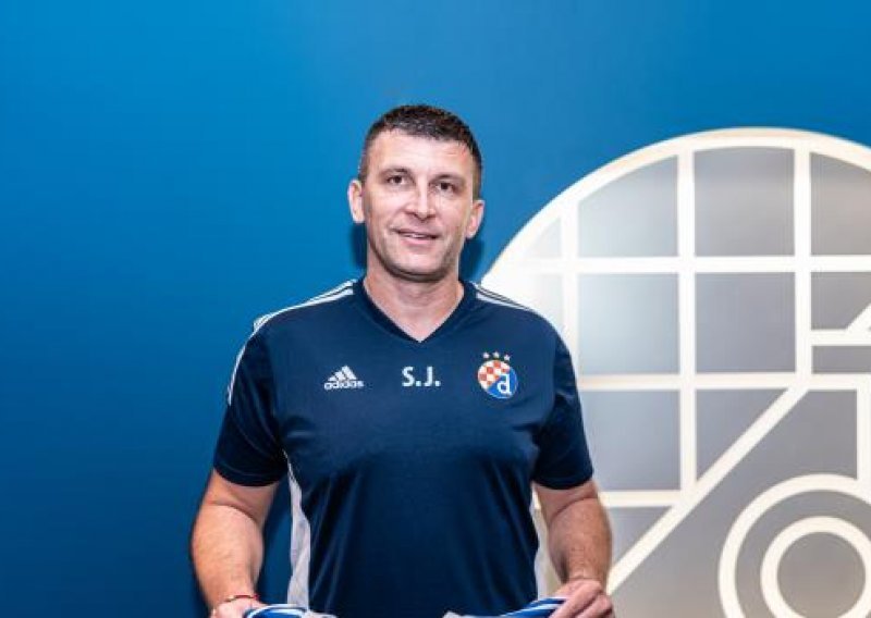 Novi trener Dinama Jakirović objasnio što se točno dogodilo i kome se prvo javio