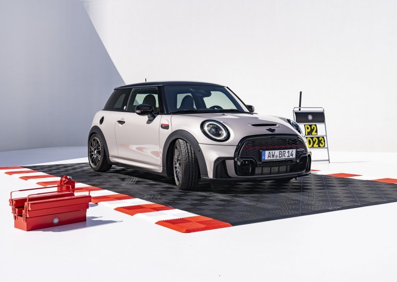 Ovo je Mini John Cooper Works Bulldog Racing Edition: Posveta utrci '24-sata Nürburgringa'