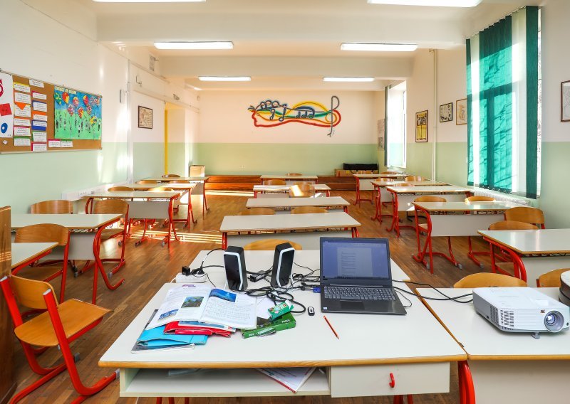 Kreće cjelodnevna nastava; deset škola će se modernizirati s po 400.000 eura