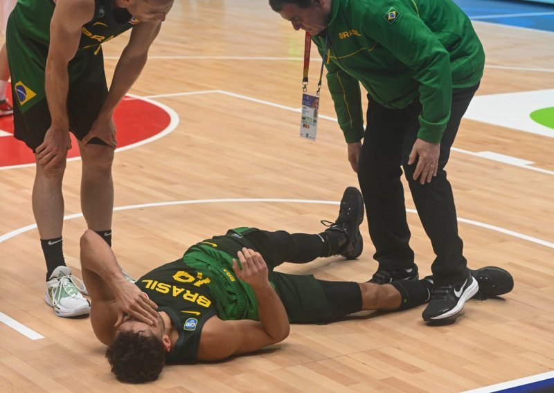 U brazilskoj se reprezentaciji primili za glavu; Neto hitno prebaćen u bolnicu