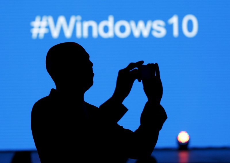 I u Microsoftu su iznenađeni potražnjom za Windowsima 10