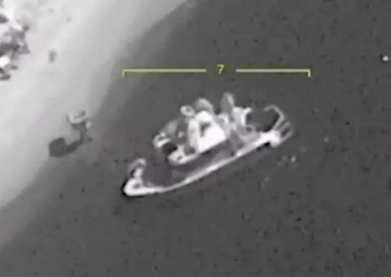 Ukrajinci objavili video: Pogledajte kako dron uništava ruski brod
