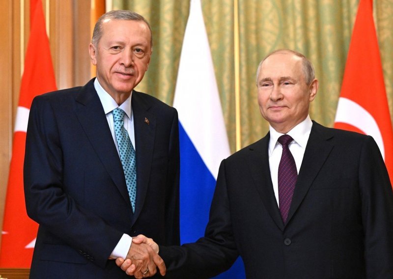Erdogan: Ne podržavam negativan pristup prema Putinu, Rusiju ne možemo zanemariti