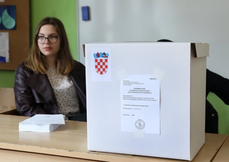 Aktivno sudjelovanje na izborima: DIP i ove školske godine educira buduće mlade birače