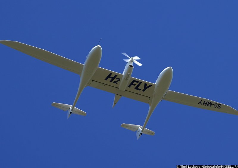 U Mariboru prvi puta poletio avion na vodik, pogledajte kako je to izgledalo