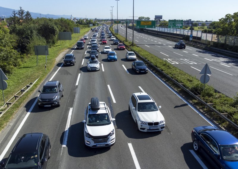 Vozači oprez, gužva kod Lučkog i Demerja, kolona vozila u smjeru Zagreba