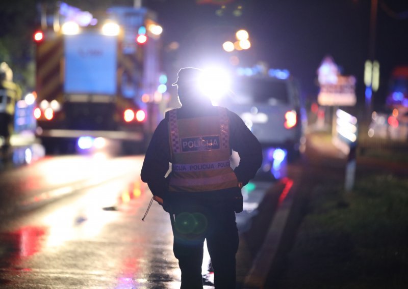 Teška prometna kod Križevaca, poginula tri mladića