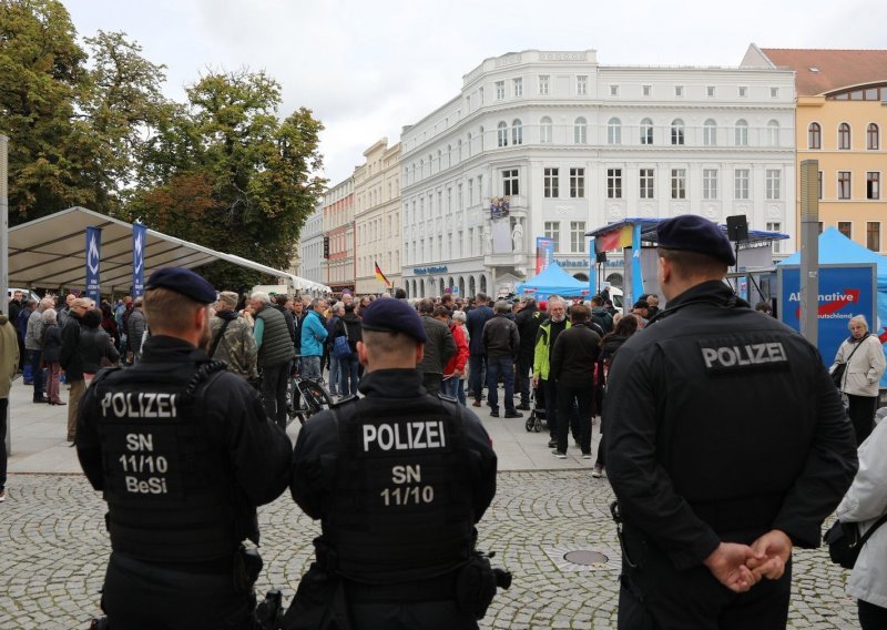 AfD na predizborne plakate postavio zabranjeni nacistički slogan: 'To je nedopustivo'