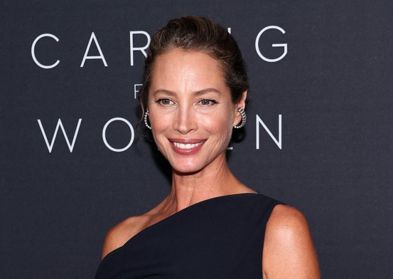 Christy Turlington otkrila sve o trenutku kada ju je zbog kilograma 'sustigla' kazna