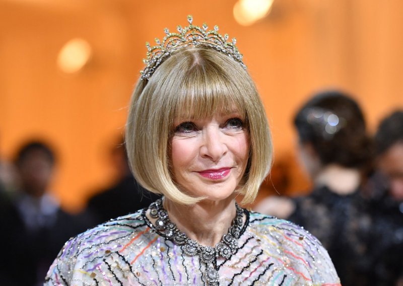 Je li ovo pokušaj da Anna Wintour spasi samu sebe: 'Ima nezasitnu želju za izgradnjom vlastitog brenda'