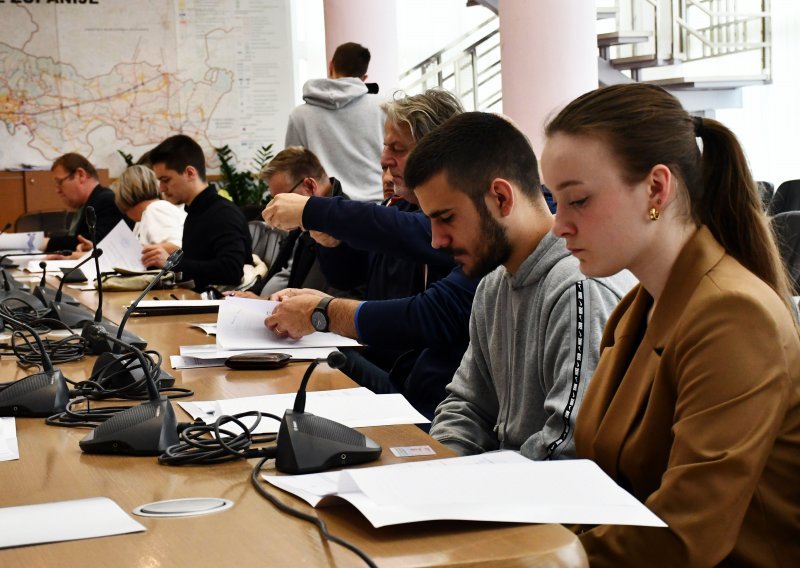 Evo gdje su najveće stipendije za srednjoškolce i studente u Hrvatskoj