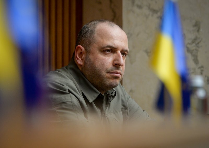 Ukrajina smijenila šestero pomoćnika ministra obrane