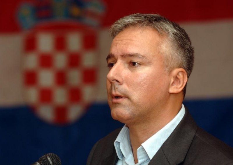Darinko Kosor ostaje predsjednik HSLS-a do veljače