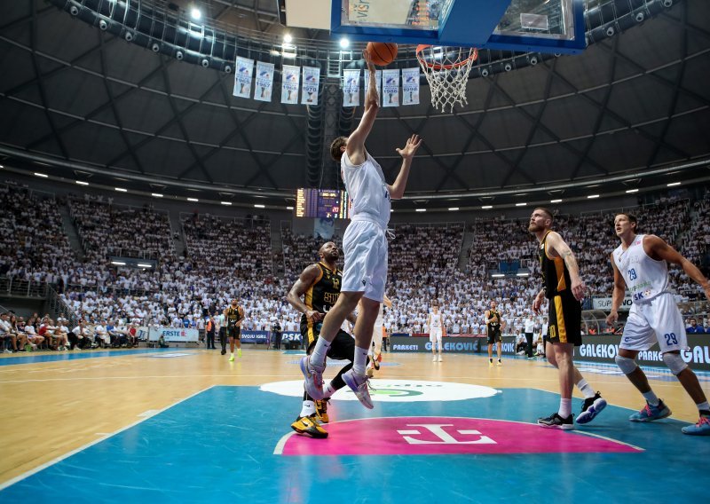 KK Zadar ostao bez polufinala Superkupa ABA lige, nedostajao je MVP Luka Božić