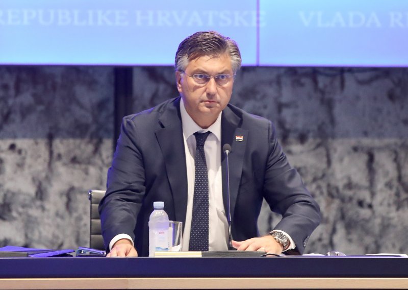 Plenković o oporbi: Jalovi su i nemaštoviti, lijepe etikete korupcije i izdaje