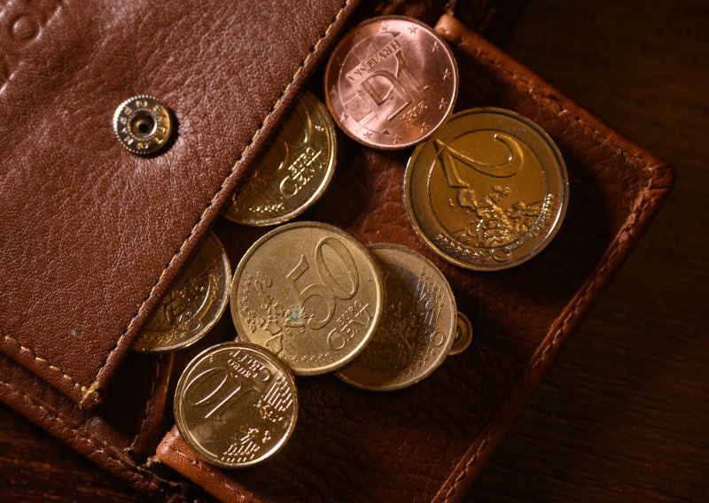 Kosovo preplavljeno krivotvorenim kovanicama eura