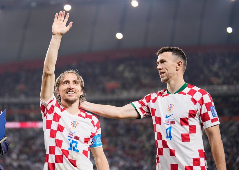 Nježna gesta kapetana: Luka Modrić pokazao podršku teško ozlijeđenom Perišiću
