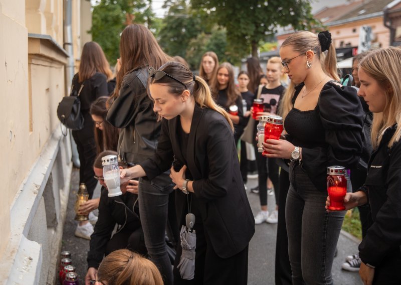 Prijatelji i kolege studenti ispred Pravnog fakulteta oprostili se od Mihaele