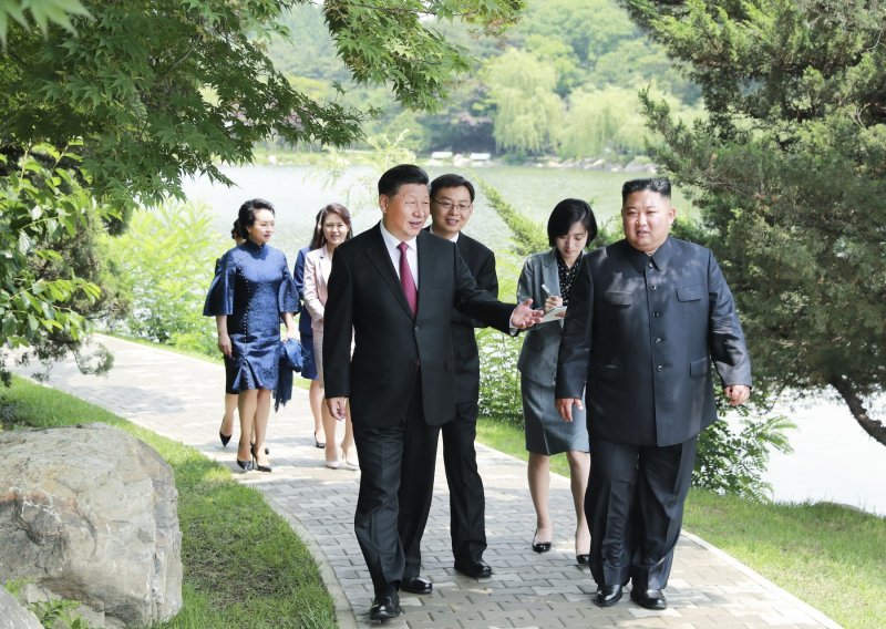 Kim Jong Un u pismu Xi Jinpingu obećao promicati suradnju