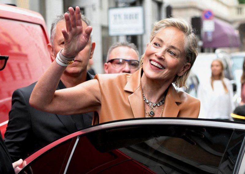 Sharon Stone zabljesnula na ulicama Milana