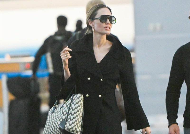 Elegantan outfit Angelina Jolie zaokružila je moćnim detaljem prestižnog brenda