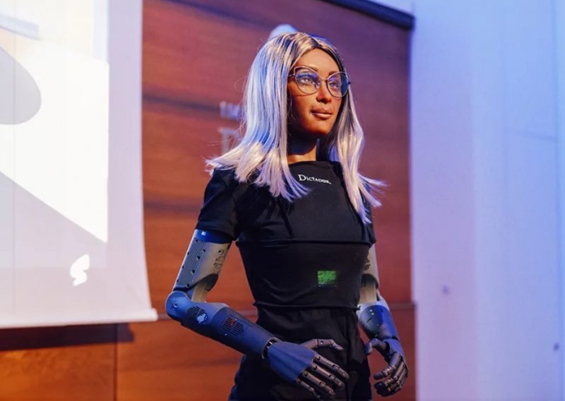 Poljska tvrtka imenovala humanoidnu robotkinju izvršnom direktoricom: Upoznajte Miku